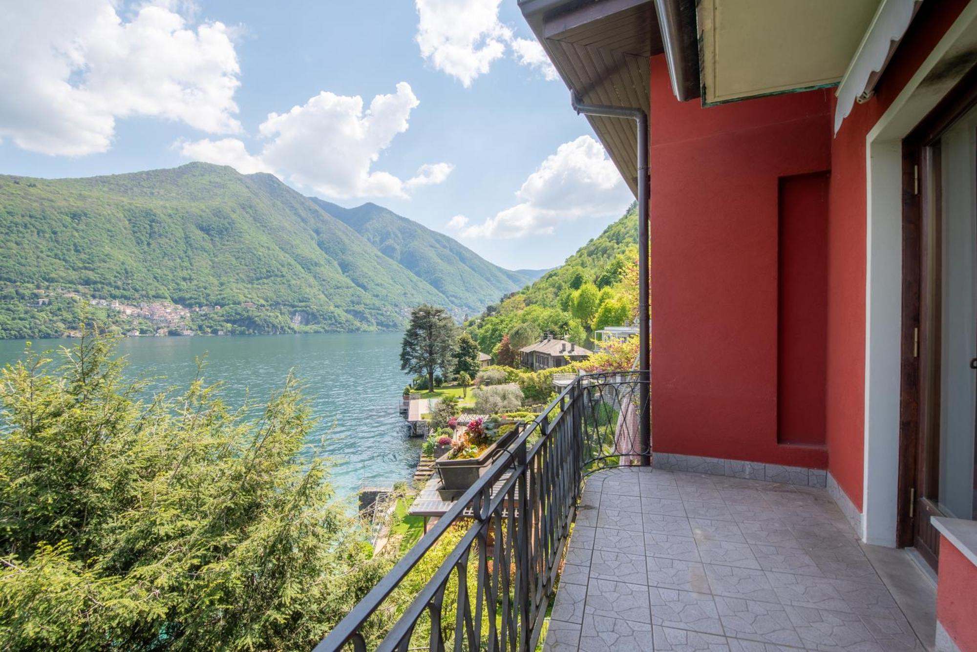 Villa Glicine, By R Collection Apartment Brienno Exteriér fotografie